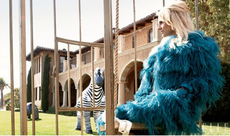 Britney looking fly in an Ostrich Feathered Fringe coat!
